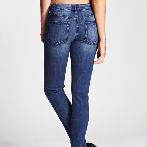 Guess curvy Sophia skinny Jeans- wore once - Picture 2 of 4
